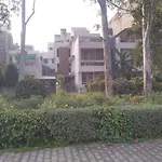 Room In Villa - Nice Boutique Guest House In South Delhi Near Aiims,Nift,Srifort